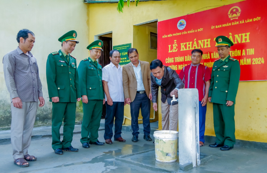 Sôi nổi ngày hội biên phòng